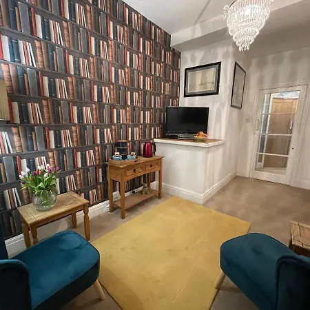 G&T Apartment Scarborough Exterior photo